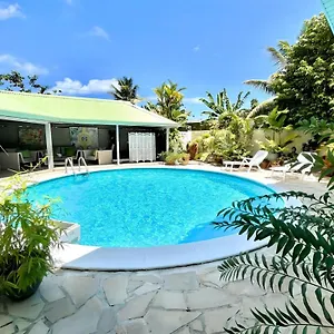 Tiaki - Cozy Modern - 5min Drive From The And Center Appartement